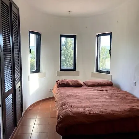 Arrabida Quiet Luxury Escape With Pool And Tennis 펜션